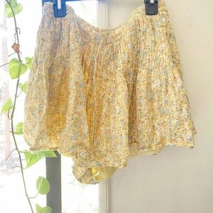 Flowy floral short